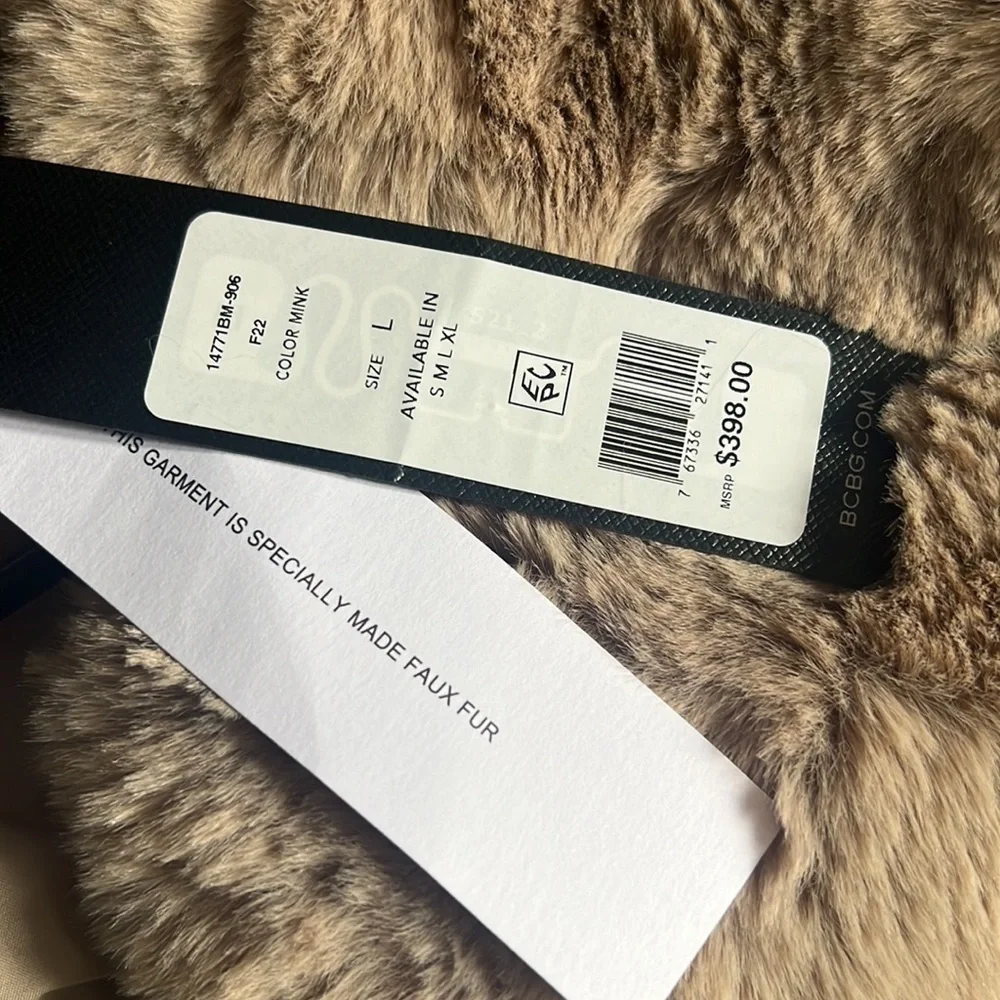 NWT BCBGMAXAZARIA faux fur long sleeve plush jacket in color Mink. Size Large